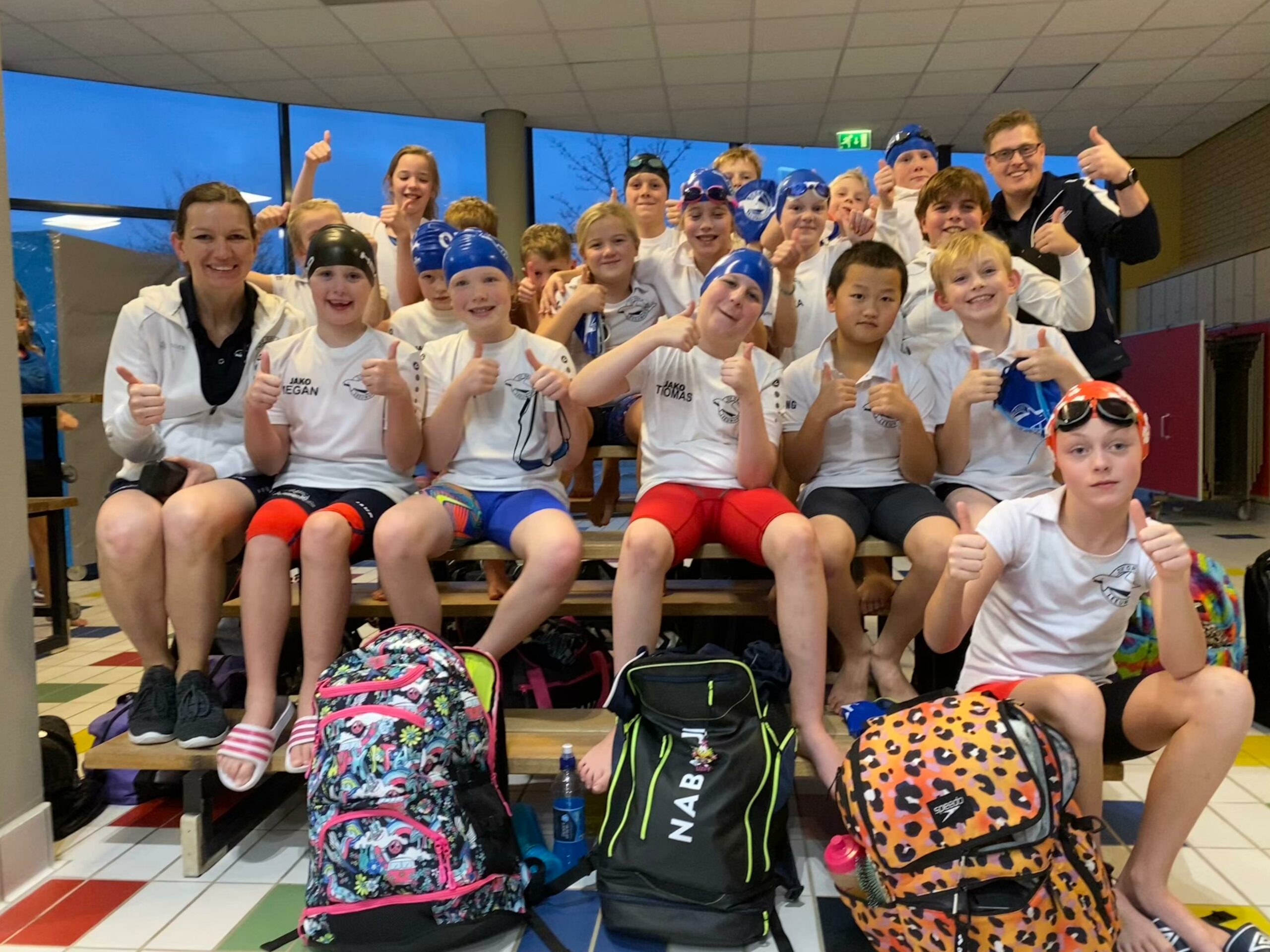 De minioren van zv Orca in Heerenveen tijdens de 3e Miniorencircuit en Swimkick