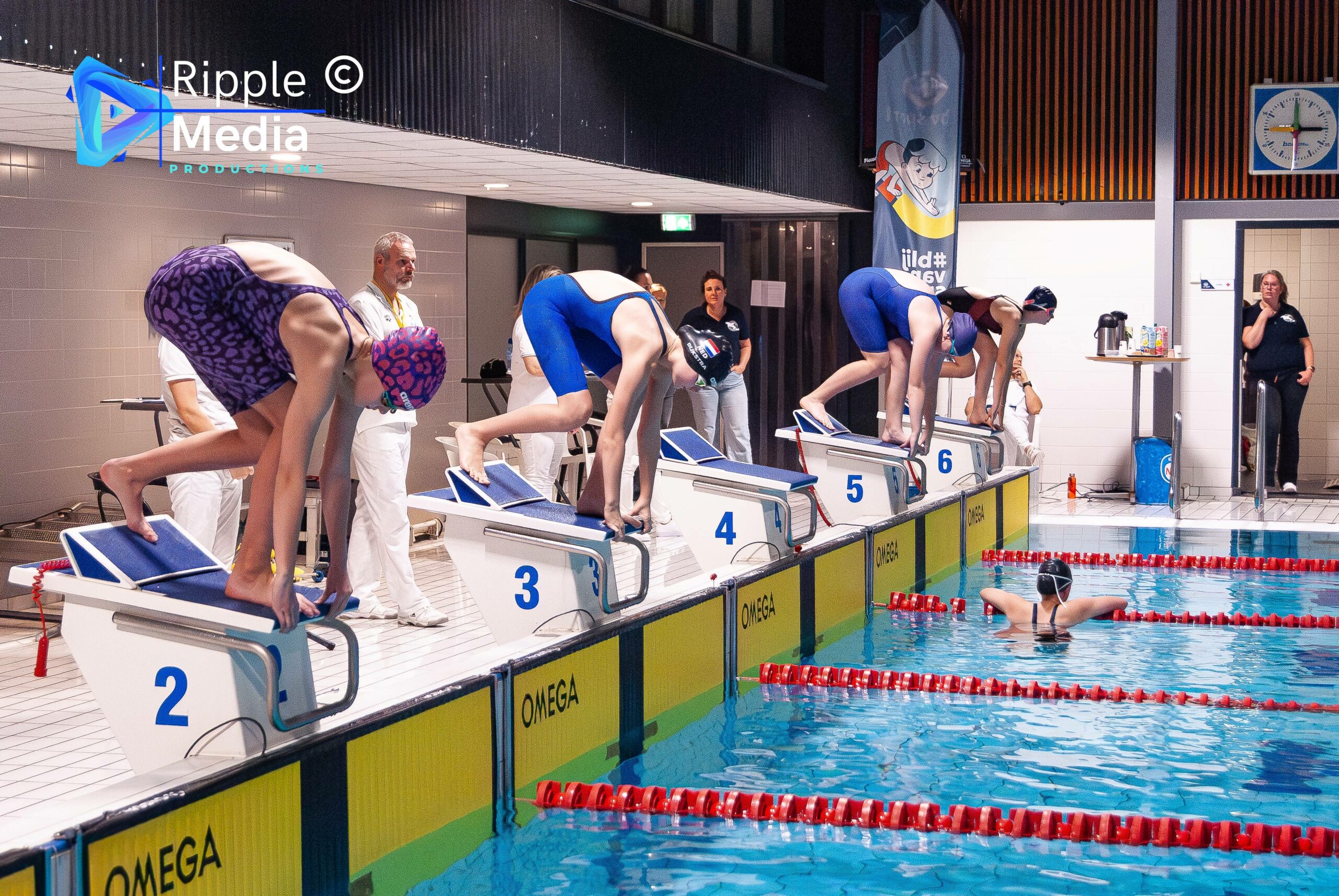 Limietwedstrijd Leeuwarden: volle bak, strak gezwommen